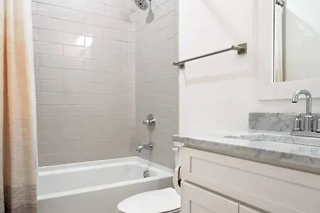 The Austen - Rooftop Retreat In Nashville Village 0*,  United States