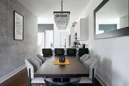 The Austen - Rooftop Retreat In Nashville Village Holiday home