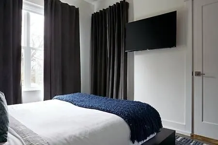The Austen - Rooftop Retreat In Nashville Village 0*,  United States